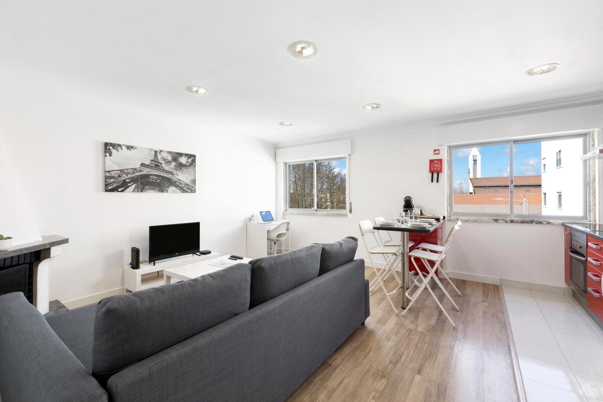Apartment Happy Agualva-Cacem